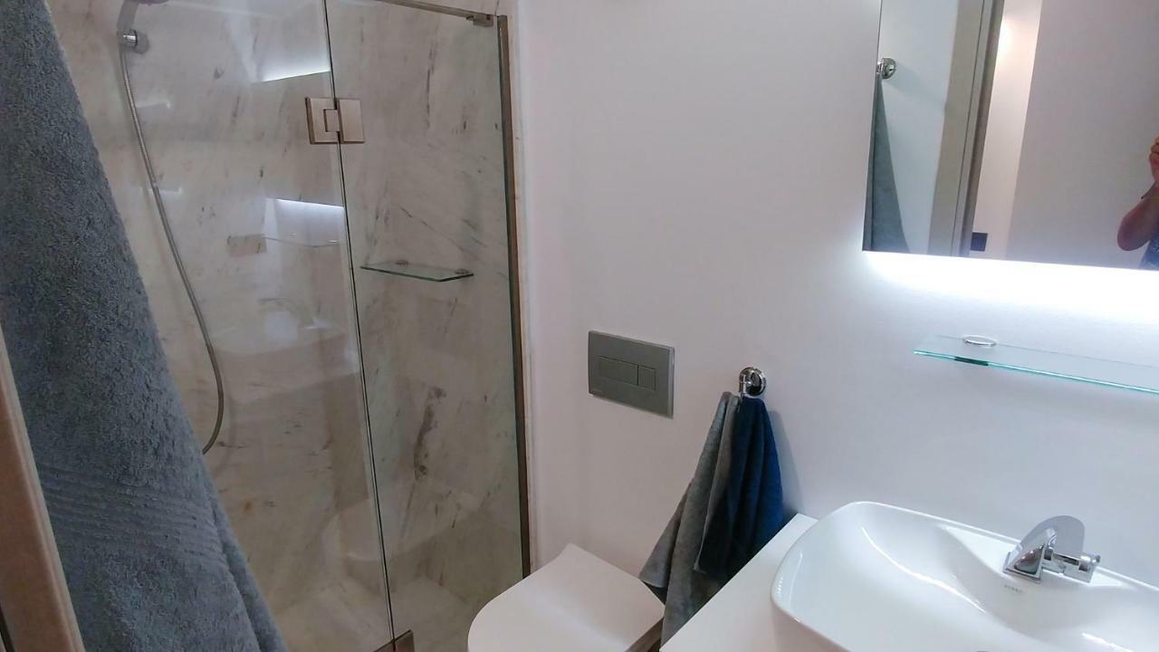 Opensky Lux Apartment Kallithea  Exterior foto