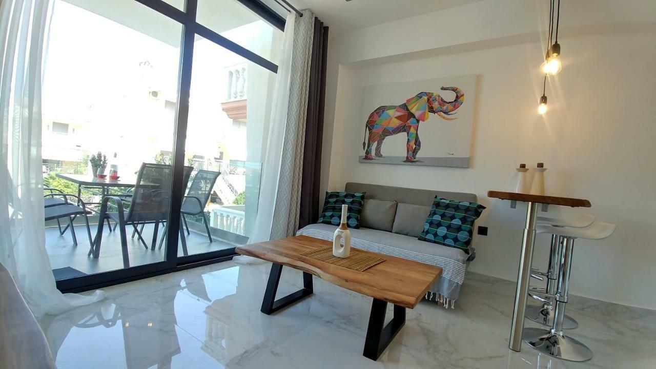 Opensky Lux Apartment Kallithea  Exterior foto
